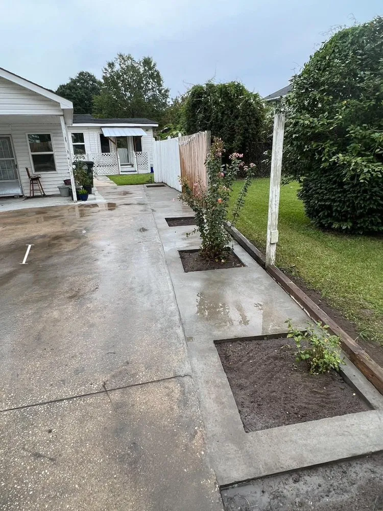Reliable residential landscaping experts serving Galivants Ferry, SC - Victor The Handyman
