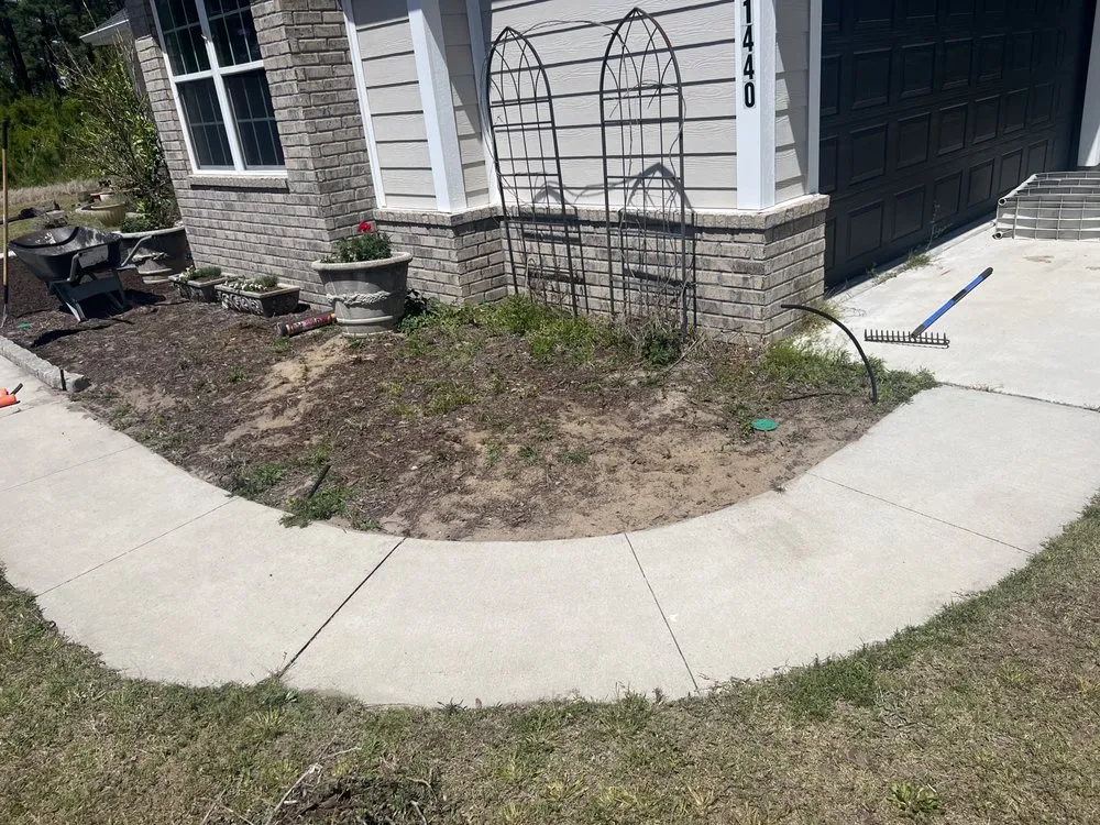 Custom lawn mowing service in Galivants Ferry, SC - Victor The Handyman