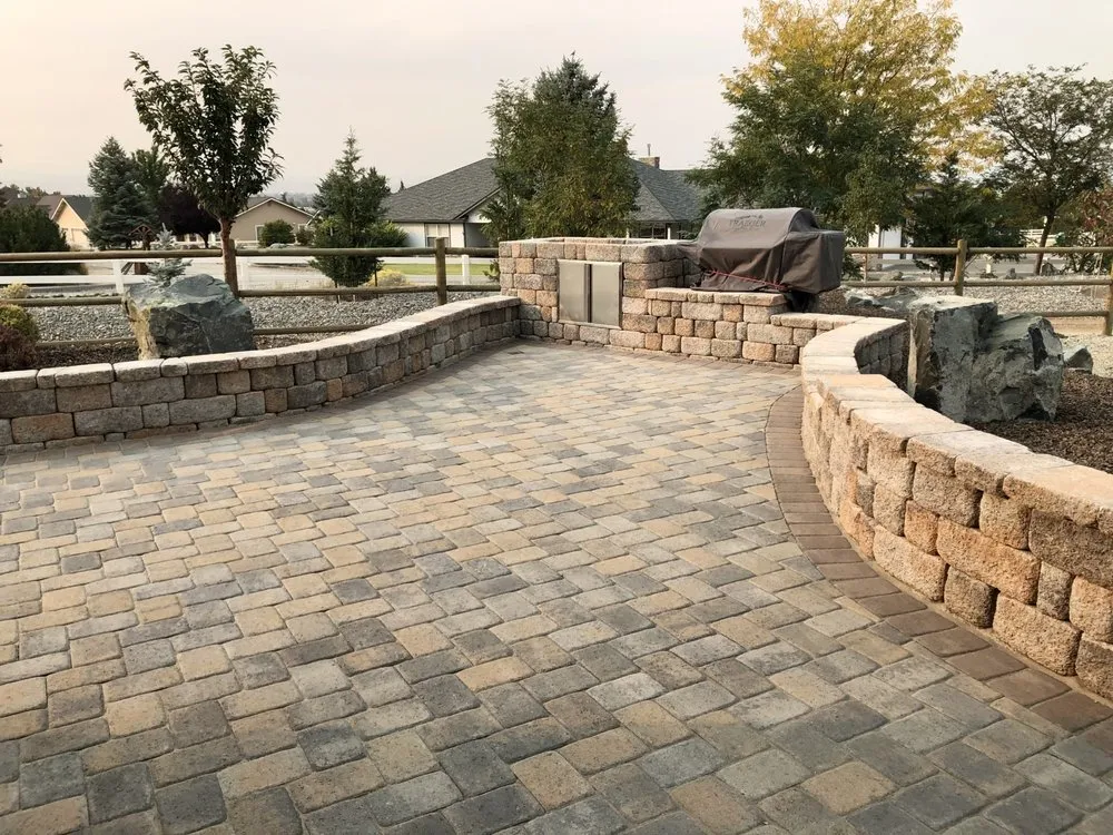 Custom garden landscaping in Carson City, NV by Victorio Landscaping