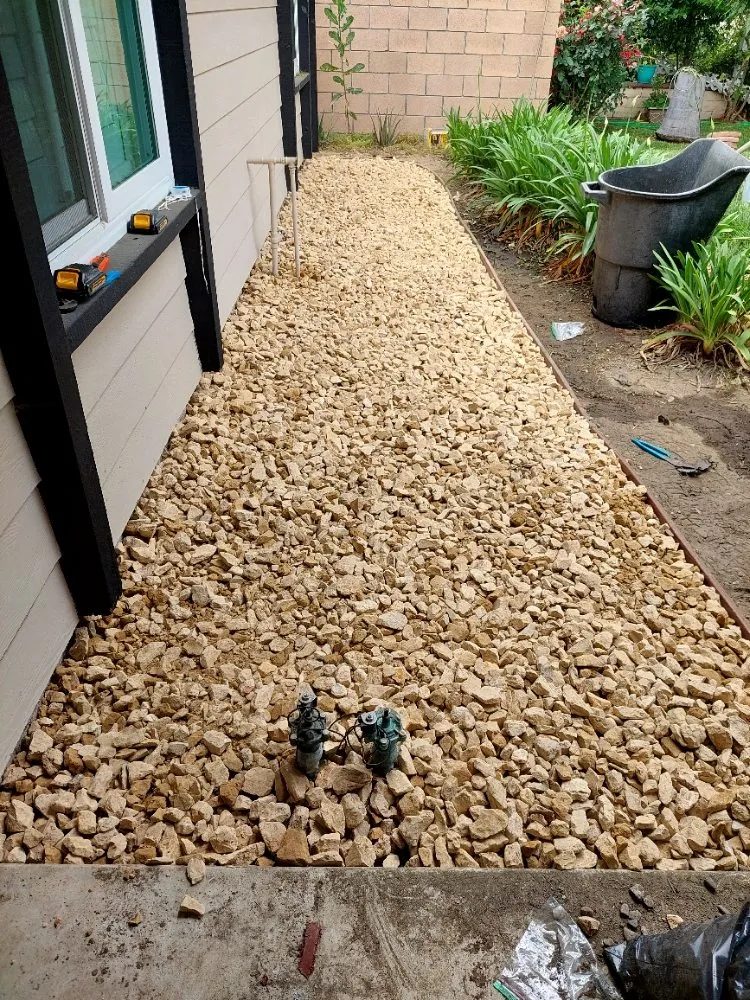 Local garden landscaping experts serving Los Angeles, CA - Victorres Landscaping Services