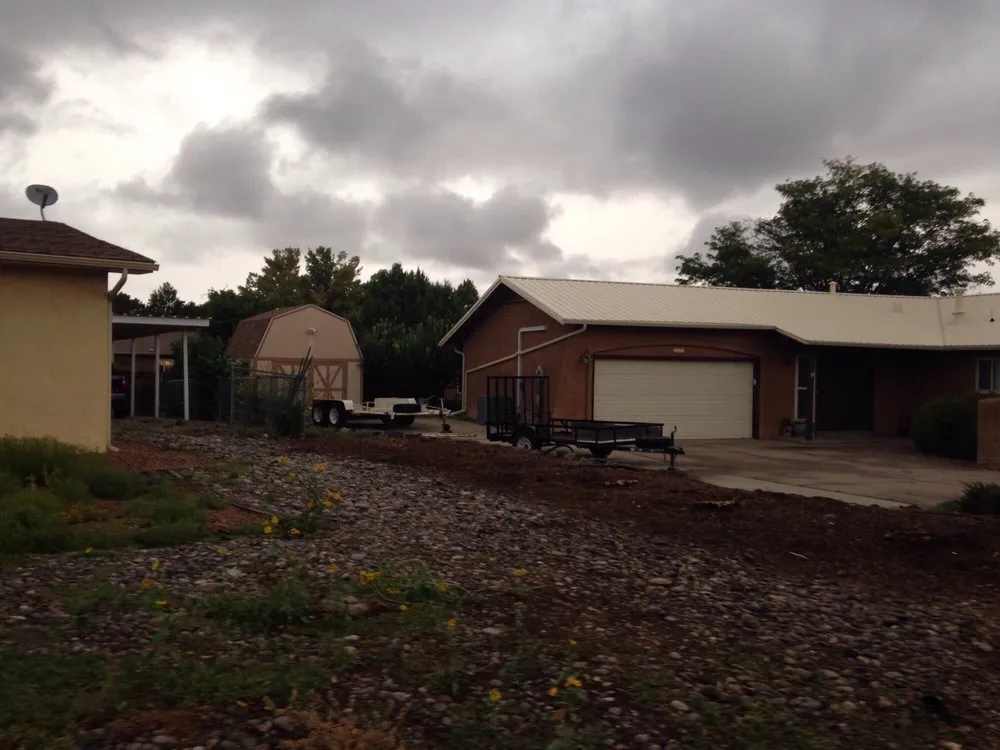 Top-rated yard cleanup service for beautiful yards in Los Alamos, NM by Victors Lawns