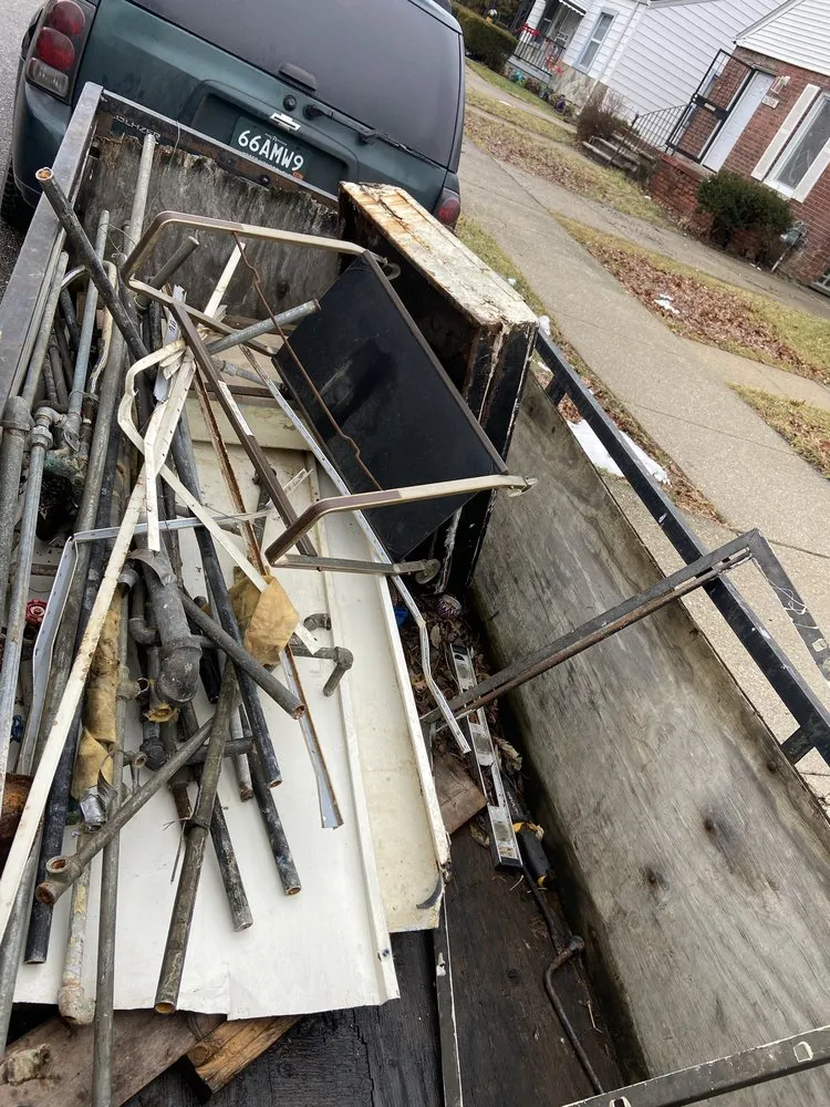 Affordable yard cleanup service experts serving Okemos, MI - Victory Lap Services