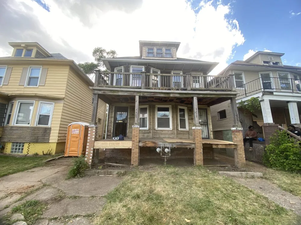 Reliable residential landscaping experts serving Okemos, MI - Victory Lap Services