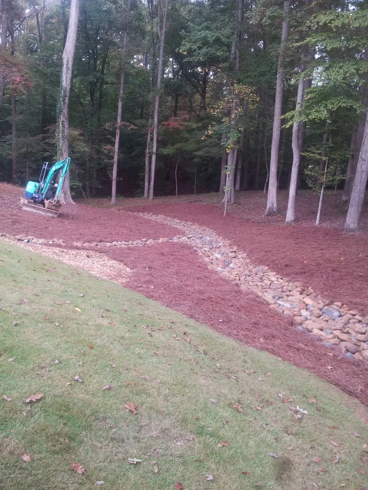 Custom landscaping services for year-round maintenance across Atlanta, GA - Vida Landscape