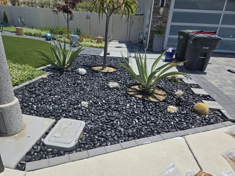 Affordable garden landscaping in Fallbrook, CA by Vidal Landscaping