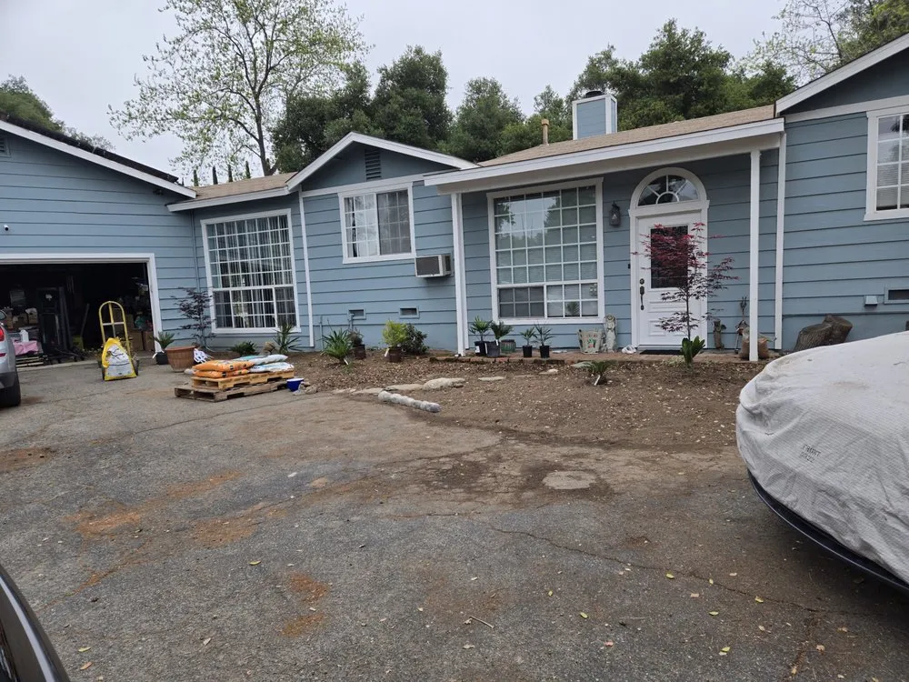Trusted yard cleanup service in Fallbrook, CA - Vidal Landscaping