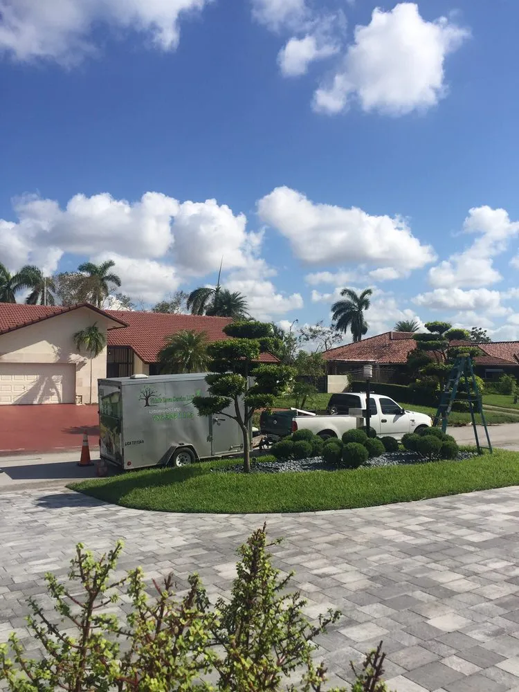 Professional outdoor landscaping experts serving Homestead, FL - Vidal's Lawn Service