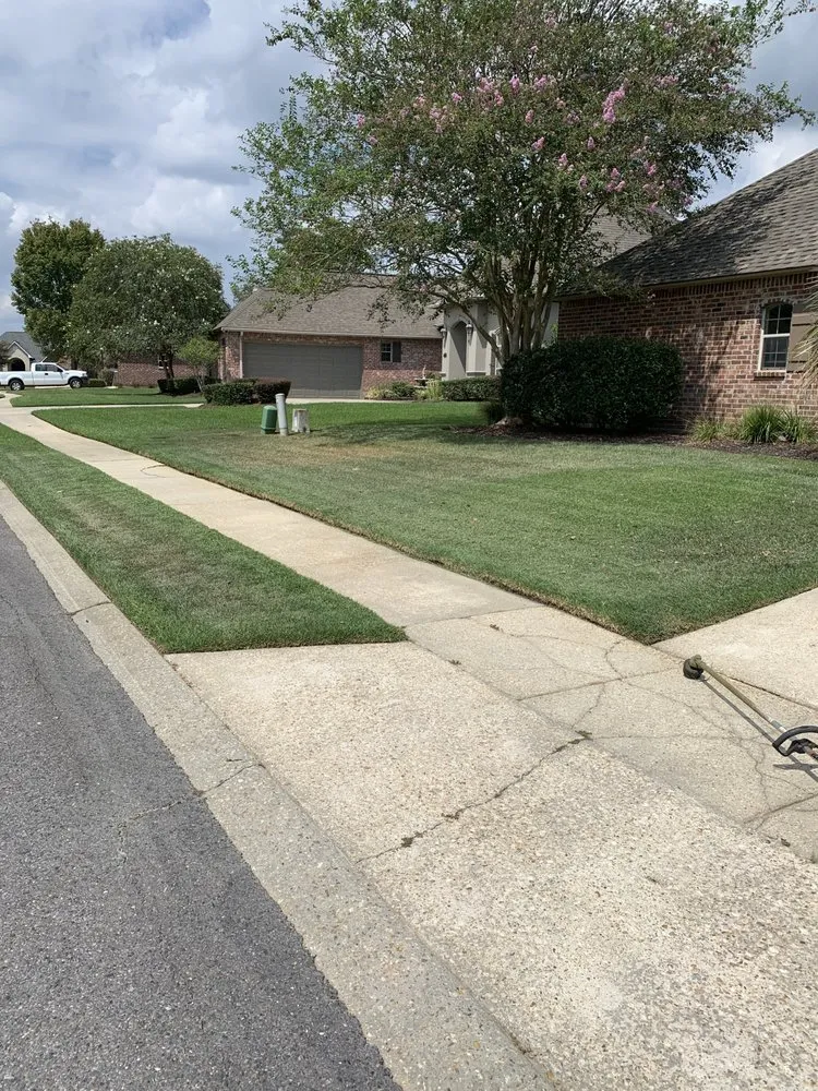 Affordable landscape design in Denham springs, LA - Vidrine’s Tru Green Lawn Care