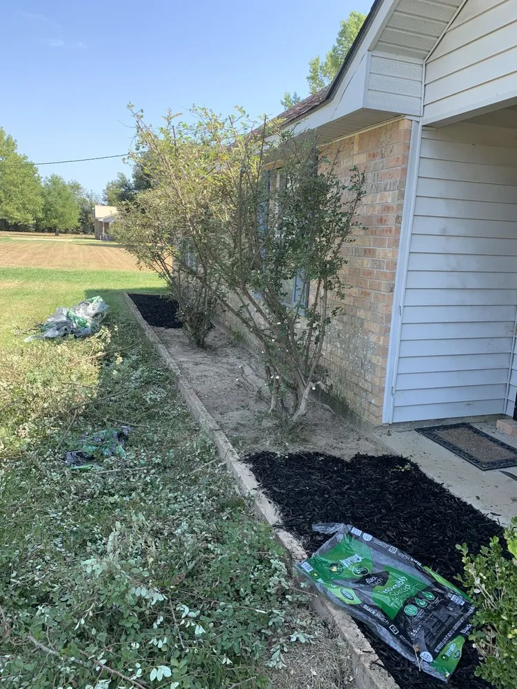 Professional garden landscaping experts serving Denham springs, LA - Vidrine’s Tru Green Lawn Care