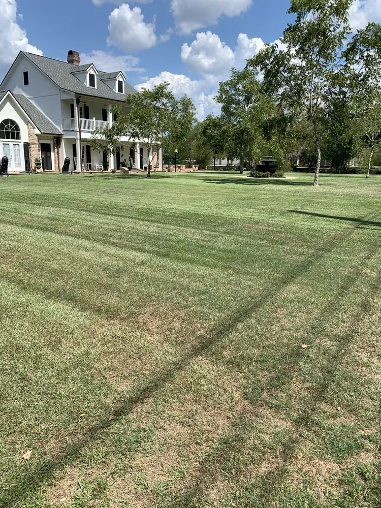 Top-rated garden landscaping in Denham springs, LA by Vidrine’s Tru Green Lawn Care