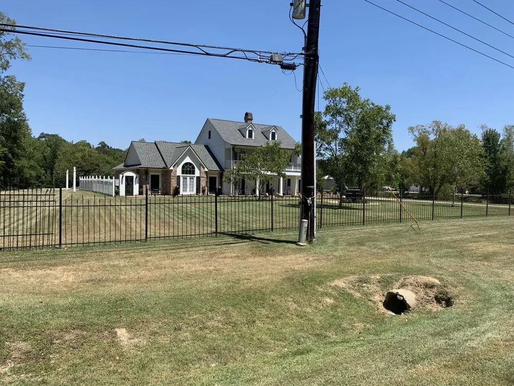 Reliable landscaping services in Denham springs, LA - Vidrine’s Tru Green Lawn Care