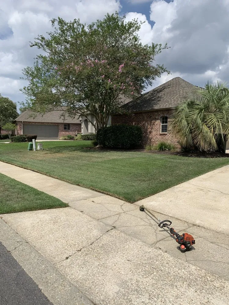 Local garden landscaping experts serving Denham springs, LA - Vidrine’s Tru Green Lawn Care