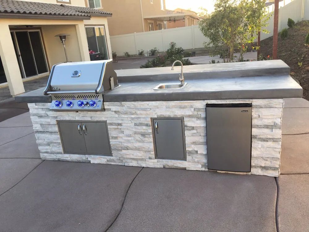 Professional yard cleanup service for year-round maintenance in Temecula, CA by View It Landscape