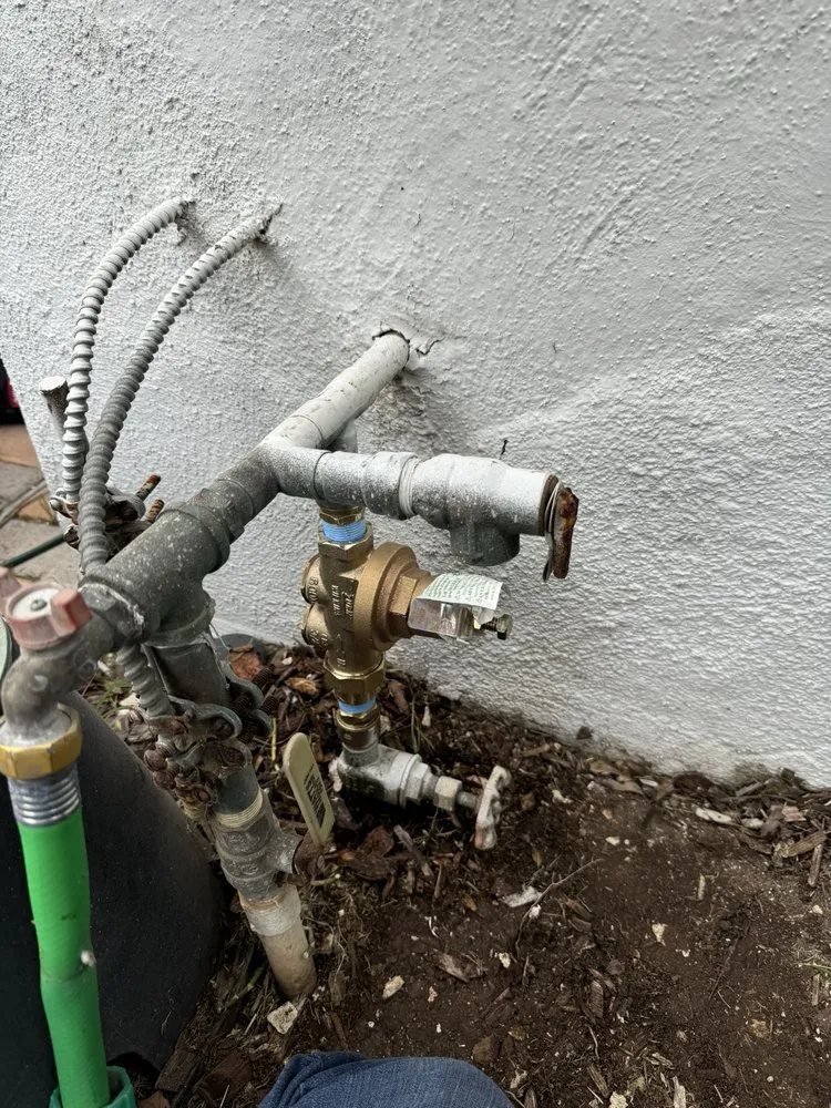 Expert outdoor landscaping in Los Angeles, CA by View Scape Design