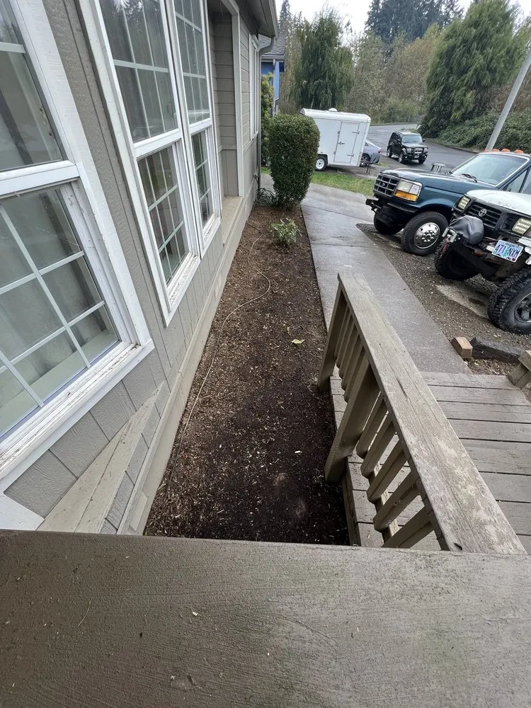 Expert residential landscaping in Woodburn, OR by Viewpoint Landscape