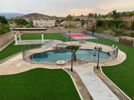 Vieyra landscaping Logo