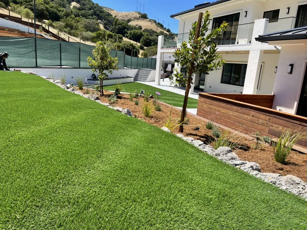 Professional landscape design in El Cerrito, CA by Vigil Pave An Lanscapin