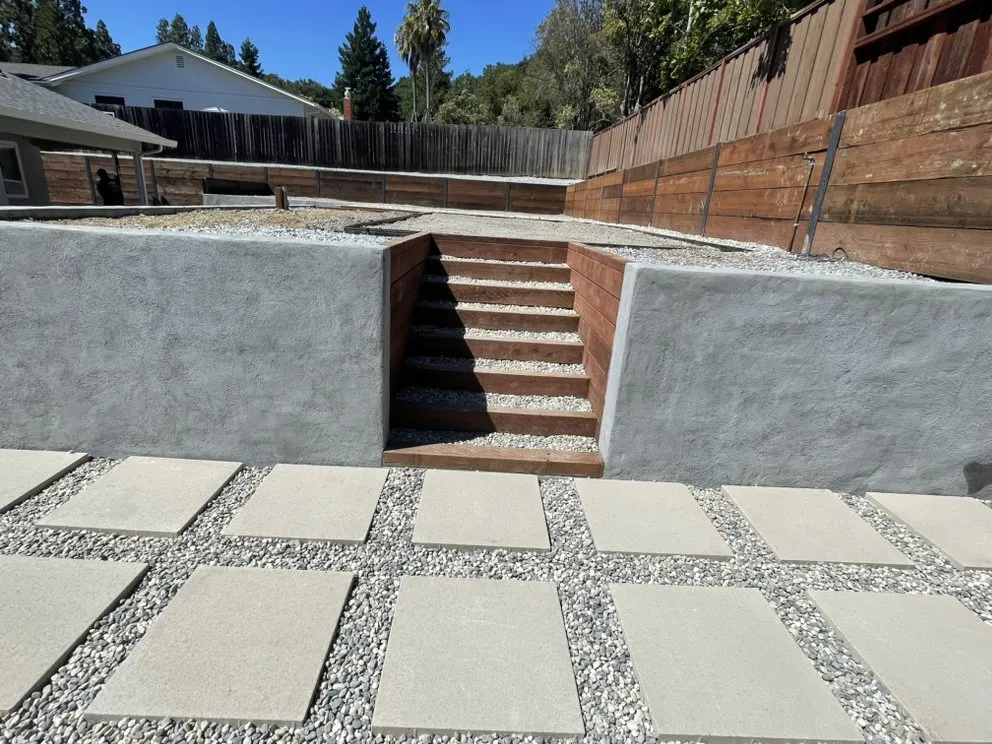 Expert yard cleanup service in El Cerrito, CA by Vigil Pave An Lanscapin