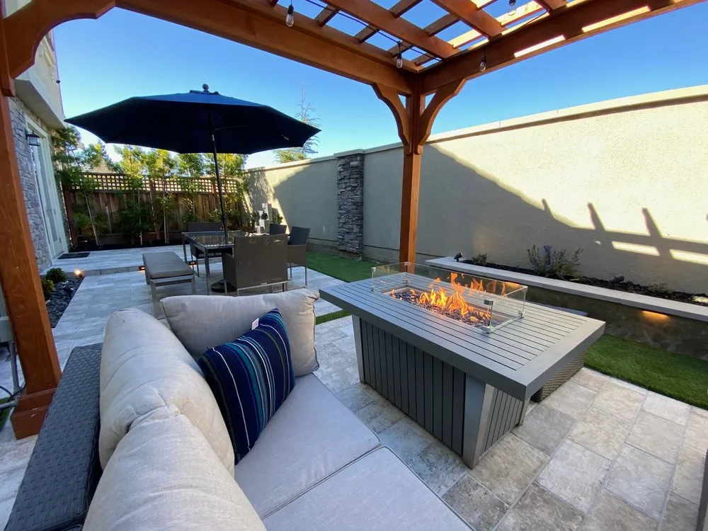 Expert lawn mowing service for year-round maintenance in Daly City, CA by Vigorous Landscaping