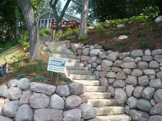 Custom yard cleanup service for beautiful yards in Rubicon, WI by Viking Bros