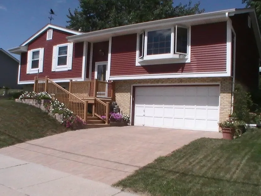 Expert outdoor landscaping experts serving Rubicon, WI - Viking Bros