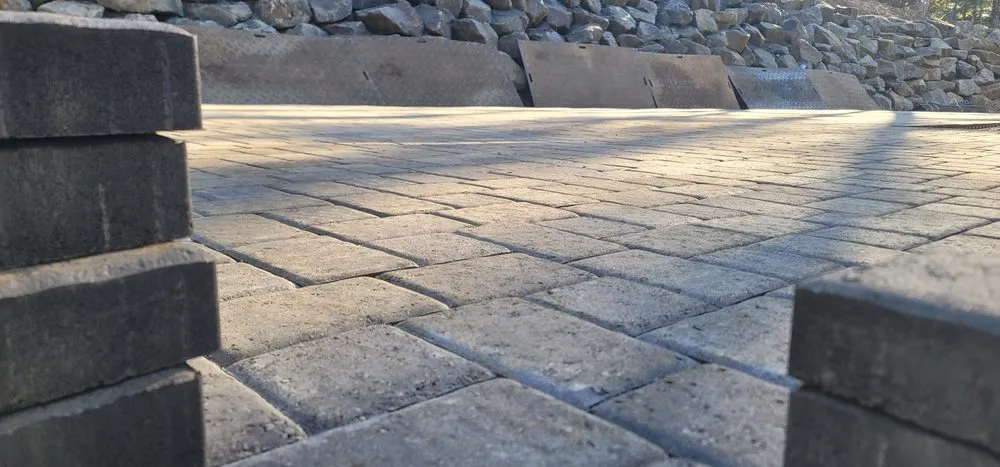 Trusted yard maintenance in Springfield, OR by Viking Design