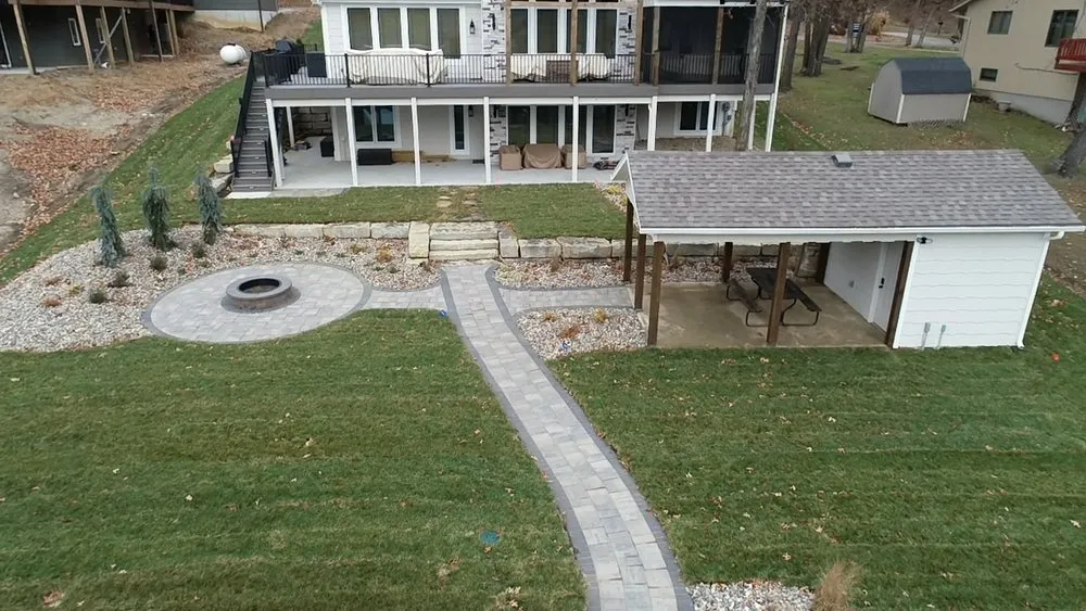 Custom landscape design experts serving Gallatin, MO - Viking Dirtworks and Landscaping