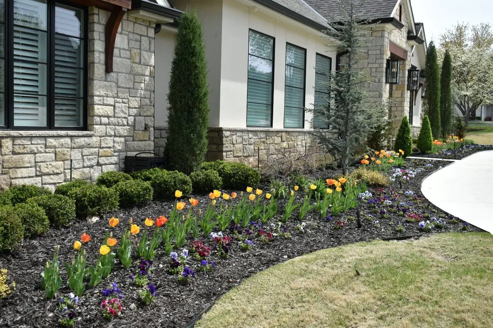 Reliable lawn mowing service in Tulsa, OK - Viking Landscape