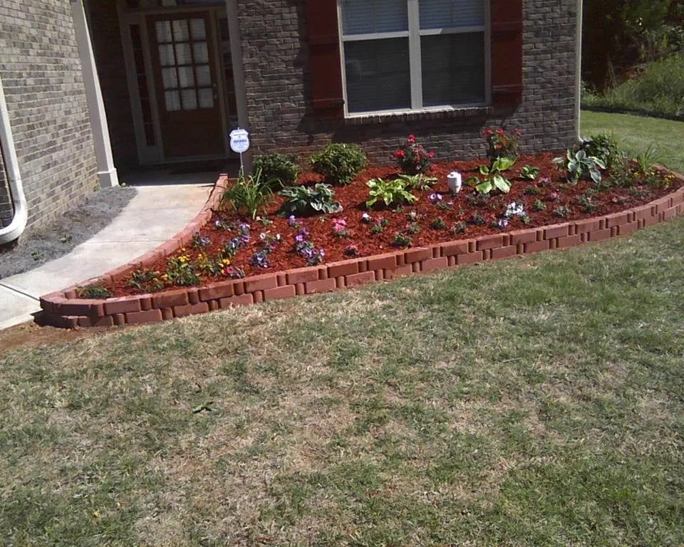 Affordable lawn mowing service near you in Woodstock, GA by Viking Lawncare Services