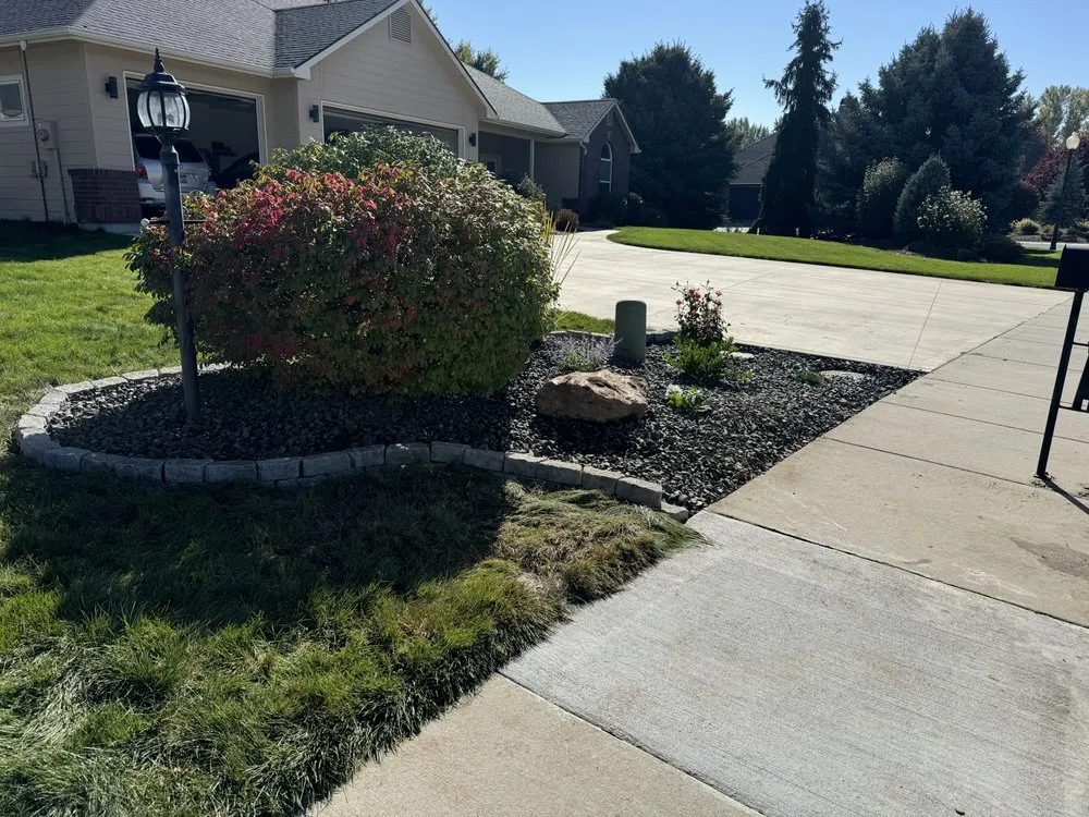 Top-rated yard maintenance in Boise, ID - Viking Outdoor Services