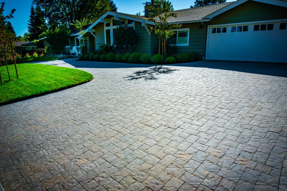 Top-rated residential landscaping for beautiful yards in Richmond, CA by Viking Pavers