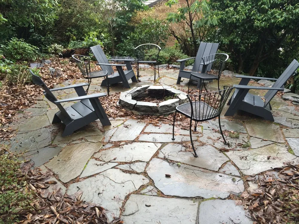 Custom lawn mowing service in Federal Way, WA by Viko Landscaping Inc