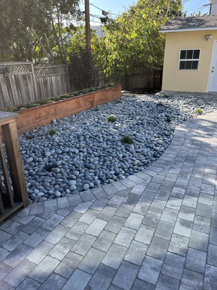 Professional yard maintenance experts serving Millbrae, CA - Vilchez Landscaping