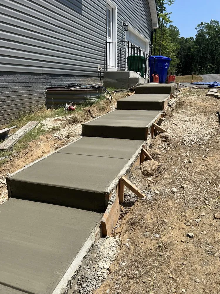 Local yard cleanup service for residential properties across Hughesville, MD - Villa Construction