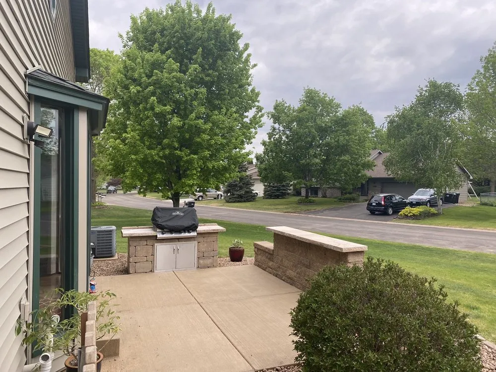 Professional landscaping services experts serving Brooklyn Park, MN - Villa Landscapes