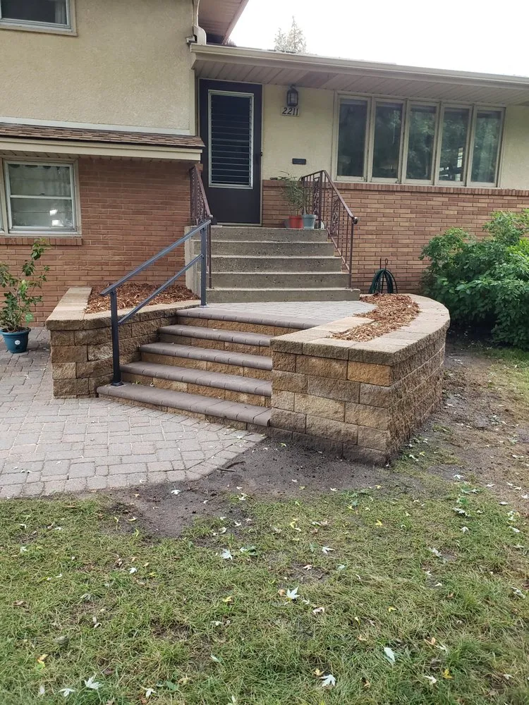 Trusted garden landscaping for year-round maintenance in Brooklyn Park, MN by Villa Landscapes