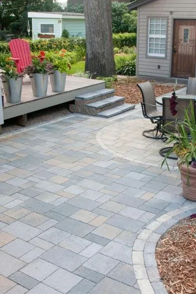 Expert residential landscaping in Oakdale, MN by Villa Landscapes