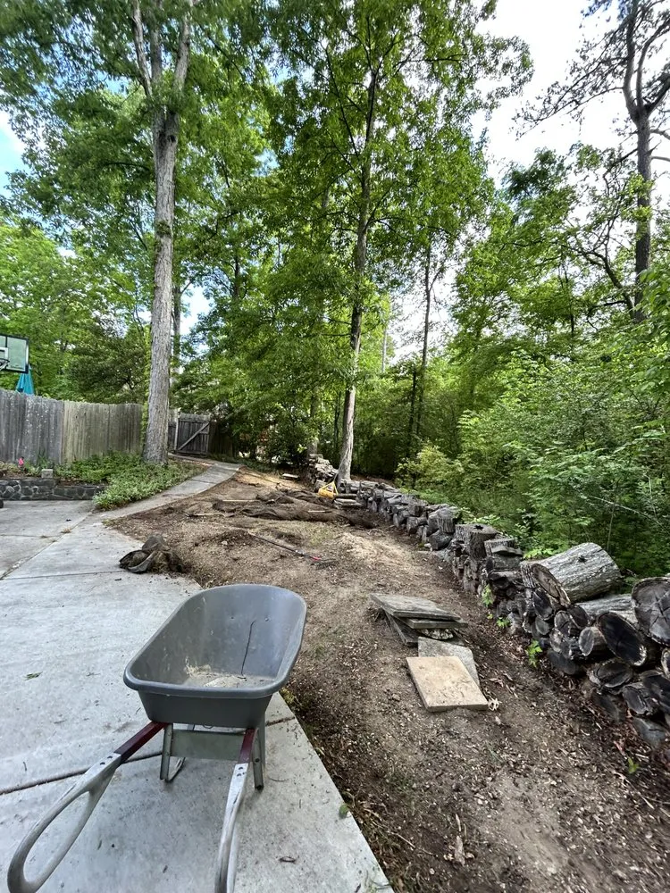 Trusted yard maintenance with custom design across Calhoun, GA - Villa Landscapings