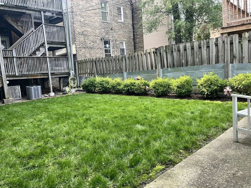 Reliable outdoor landscaping experts serving Chicago, IL - Villa Property Maintenance