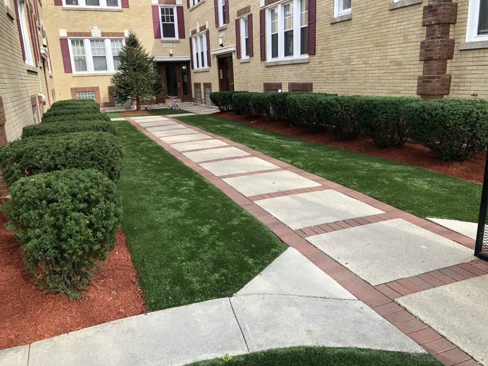 Top-rated garden landscaping in Chicago, IL by Villa Property Maintenance