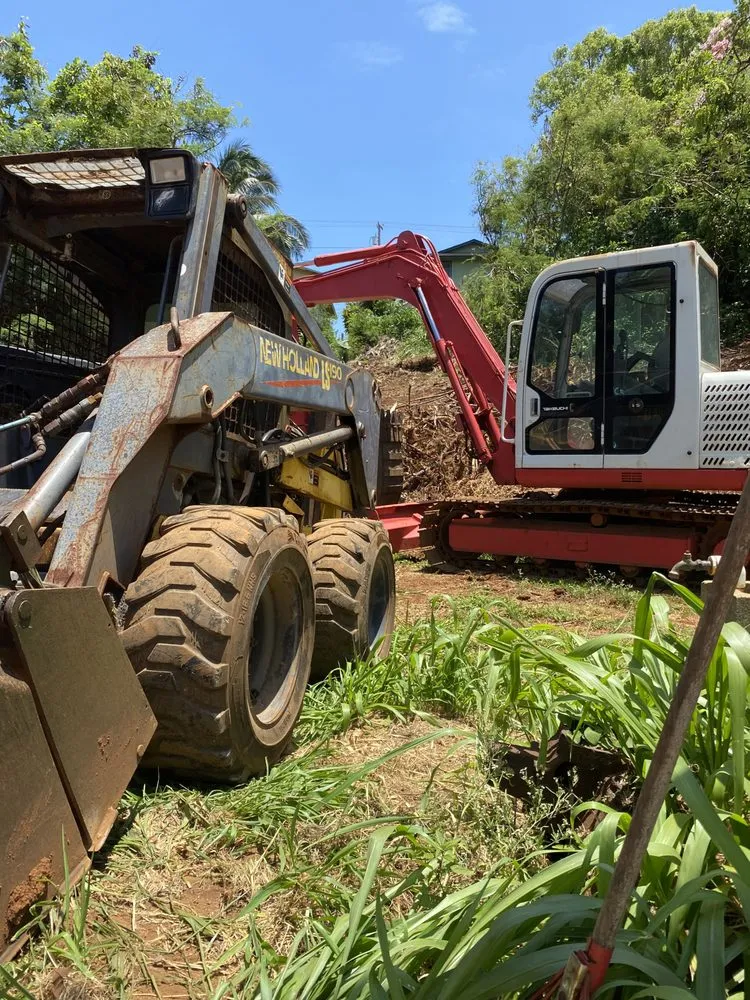 Top-rated lawn care service near you in Kapaa, HI by Villa Tree Trimming