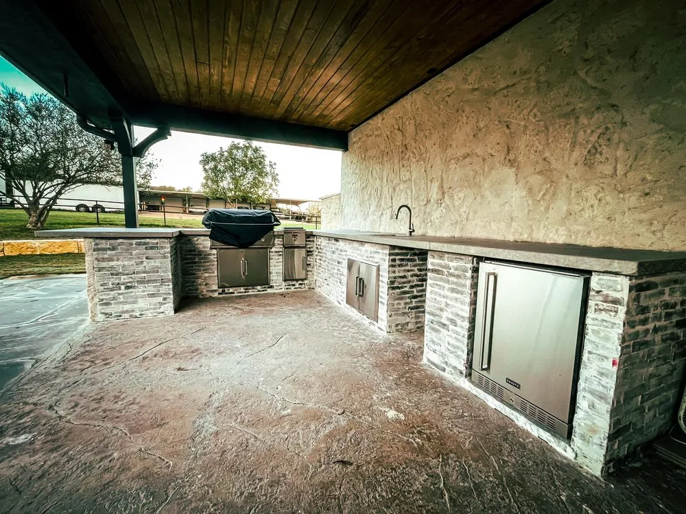 Expert outdoor landscaping for beautiful yards in Salado, TX by Village Landscape & Design