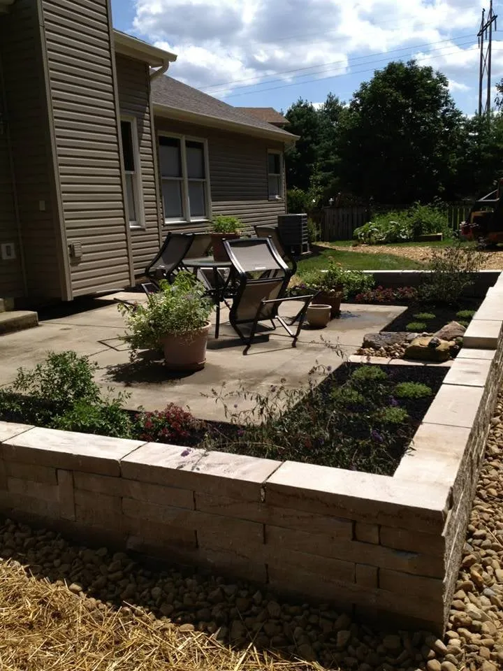 Local landscape design experts serving Newark, OH - Village Landscapes