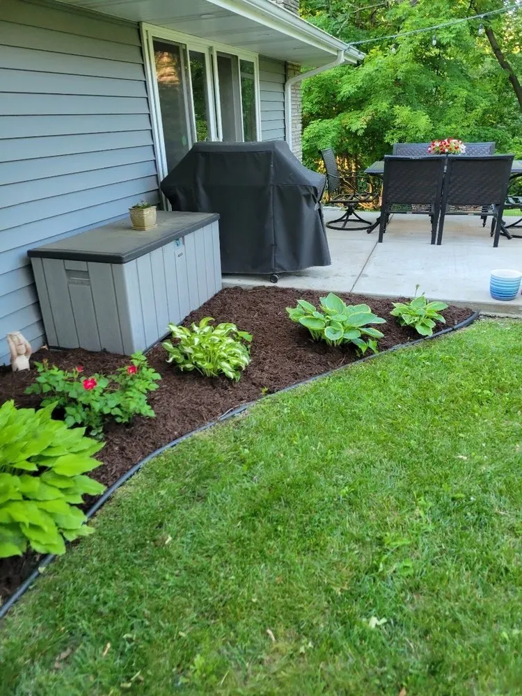 Local lawn mowing service for homes across Zion, IL - Villagomez Landscaping