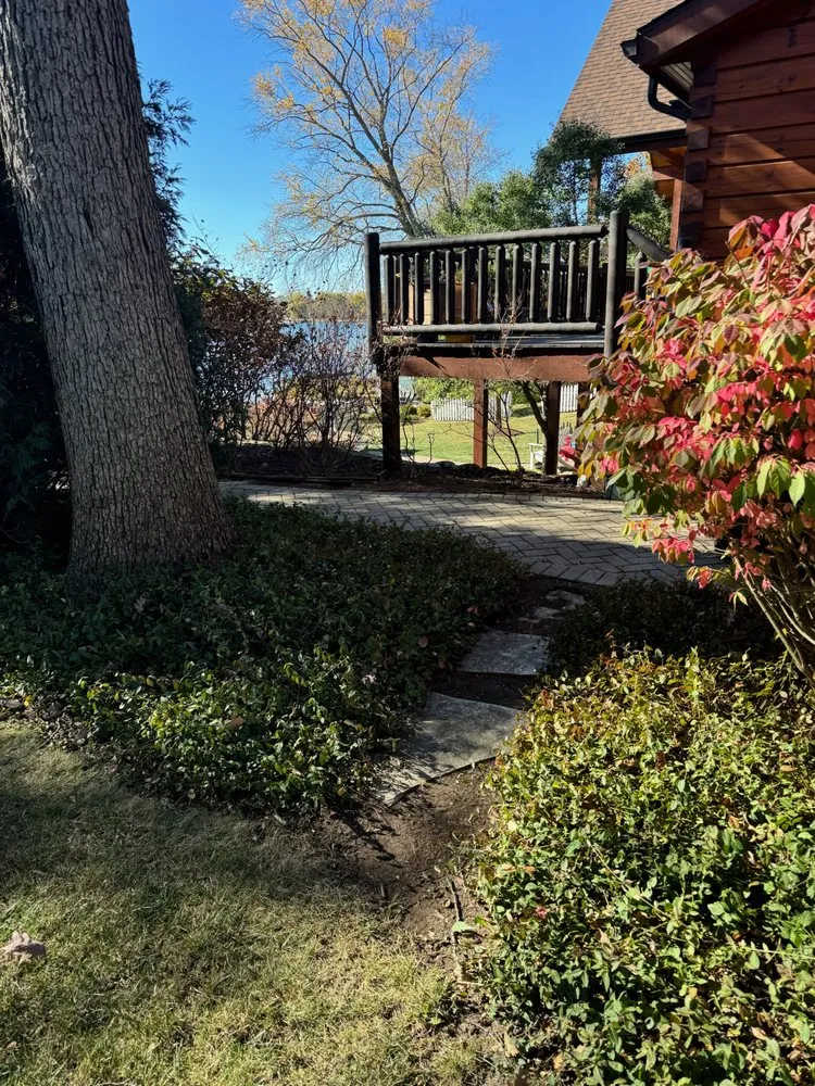 Affordable garden landscaping in Zion, IL - Villagomez Landscaping