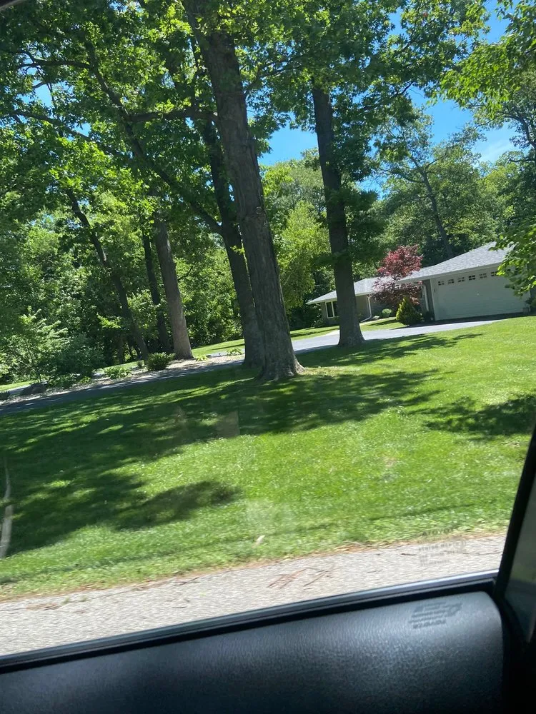 Custom landscape design in Zion, IL - Villagomez Landscaping