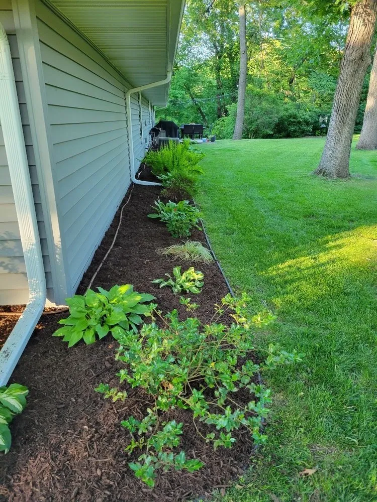 Expert outdoor landscaping in Zion, IL - Villagomez Landscaping