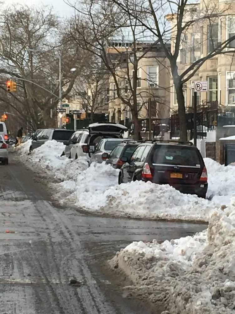 Custom yard maintenance for residential properties across Niagara Falls, NY - Villani's Lawn & Landscape