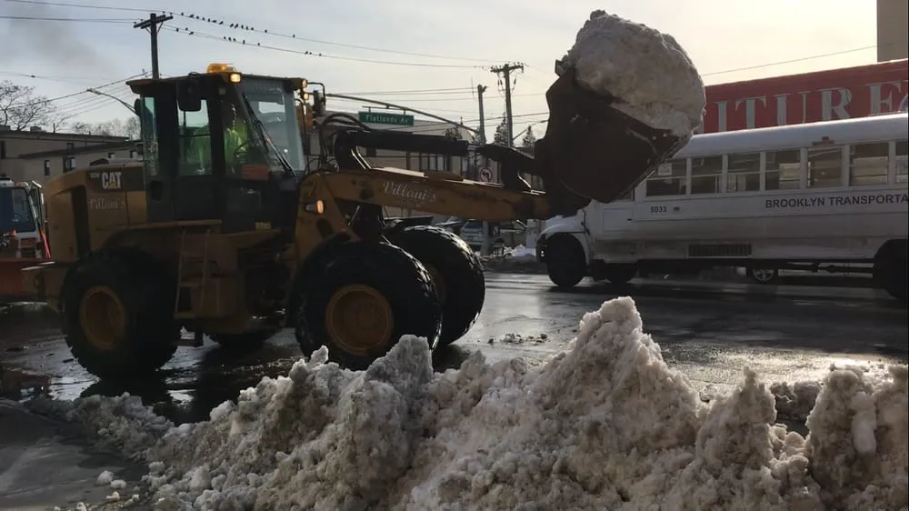 Top-rated landscaping services with custom design in Niagara Falls, NY by Villani's Lawn & Landscape