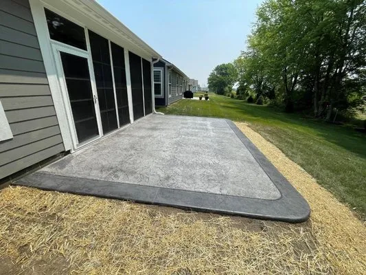 Villanueva Landscaping Logo